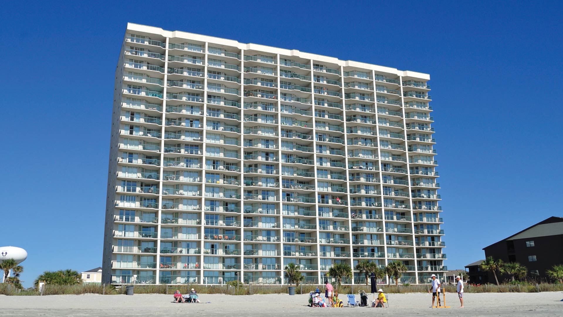 Crescent Keyes Exterior