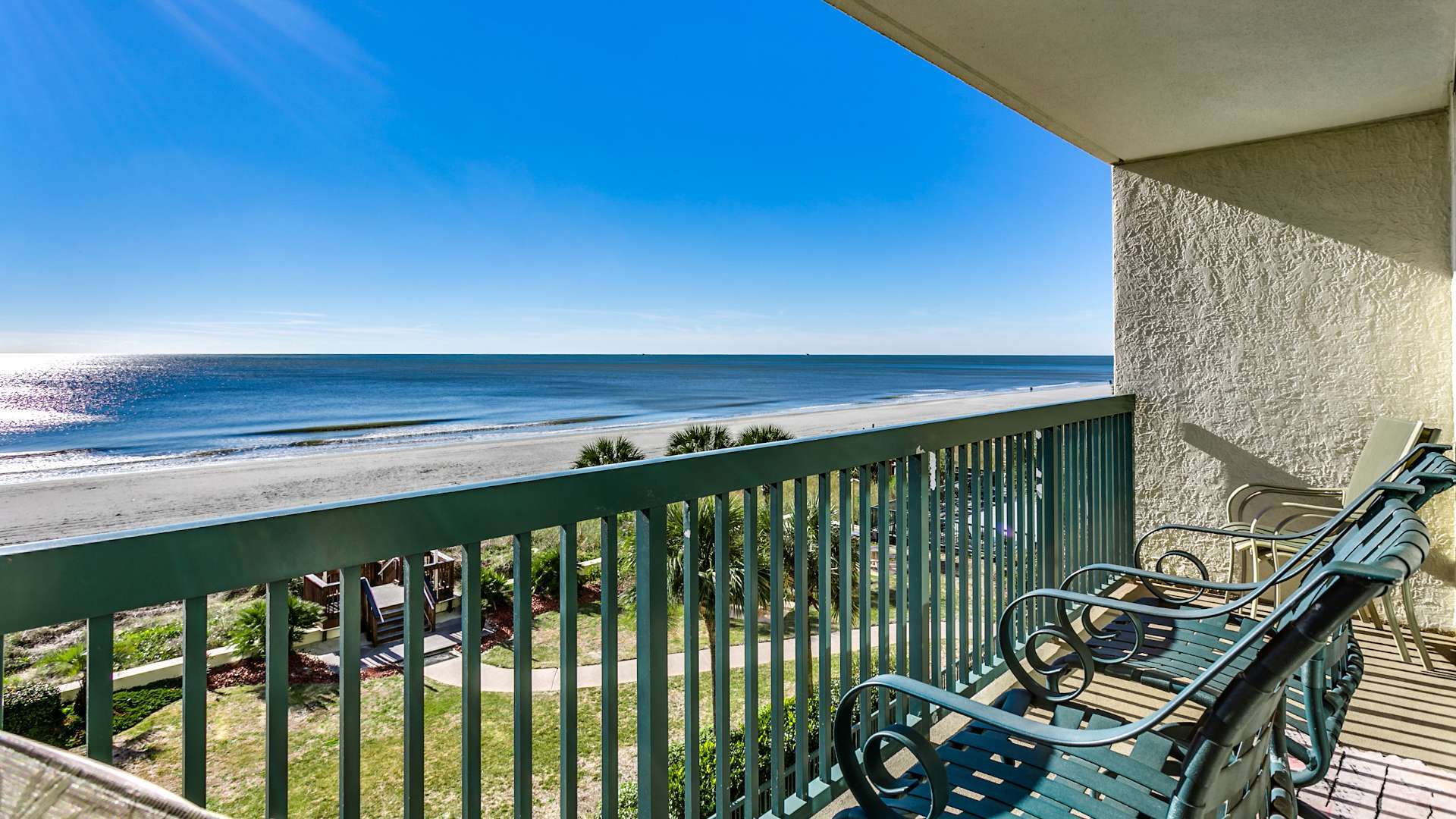 Crescent Keyes Oceanfront Balcony